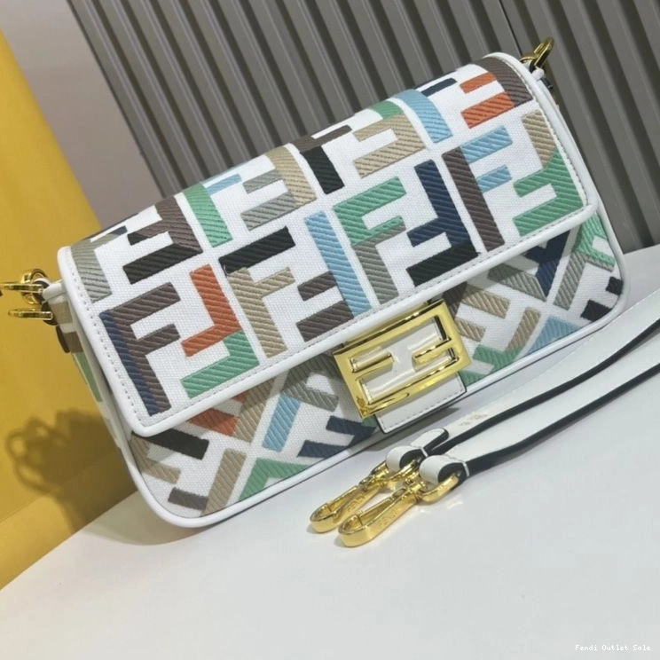 Cheap Baguette FF Multi In Motif Medium Bag Canvas White Fendi 0709